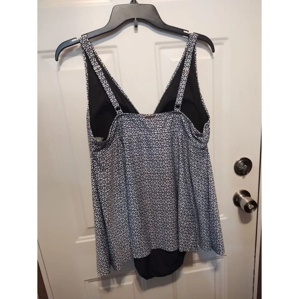 Nicole Miller Studio Black One‎ Piece Skirt Style Swim Suit Women's Size XL